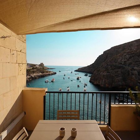 Seafront Duplex Penthouse With Terrace Overlooking Xlendi Bay 외부 사진