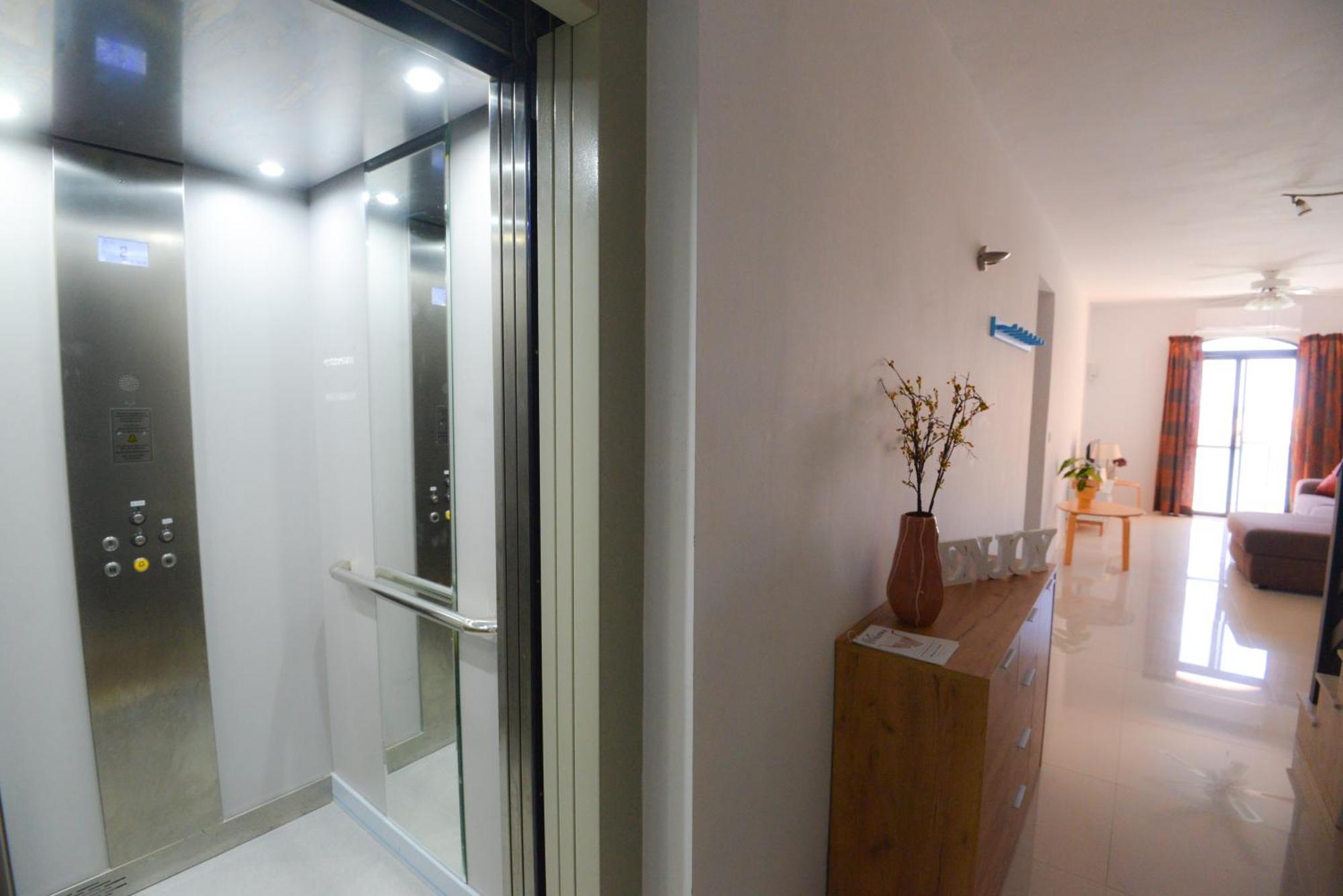 Seafront Duplex Penthouse With Terrace Overlooking Xlendi Bay 외부 사진