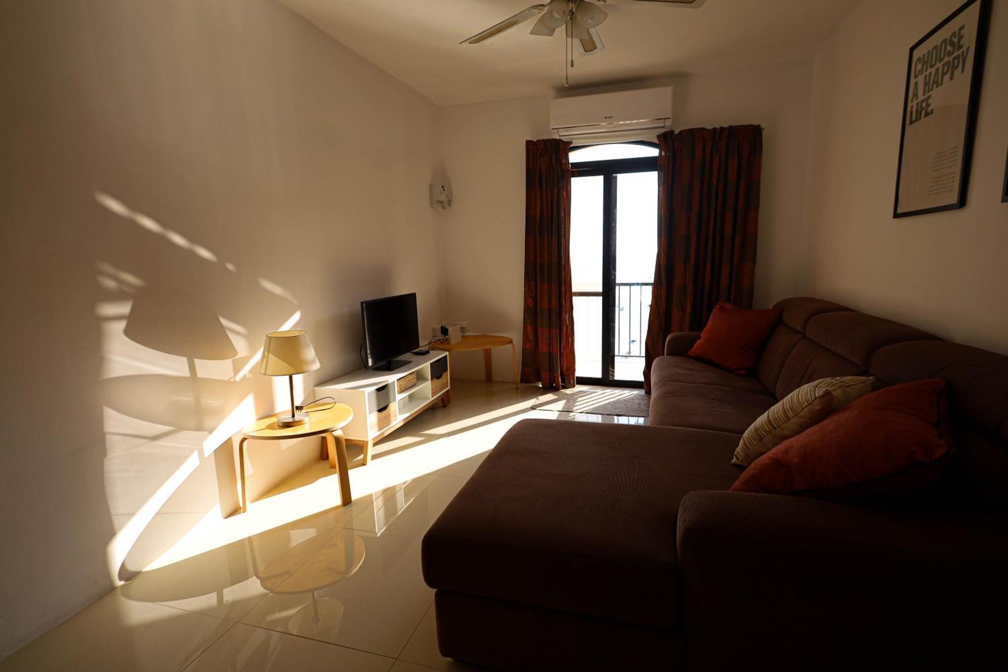 Seafront Duplex Penthouse With Terrace Overlooking Xlendi Bay 외부 사진