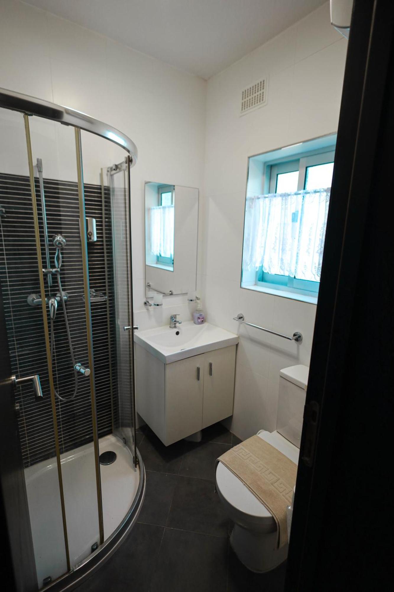 Seafront Duplex Penthouse With Terrace Overlooking Xlendi Bay 외부 사진